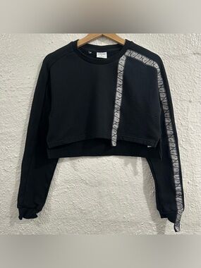 Gymshark 24/7 Cropped Workout Sweater Womens S Athletic Yoga Gym Black Pullover